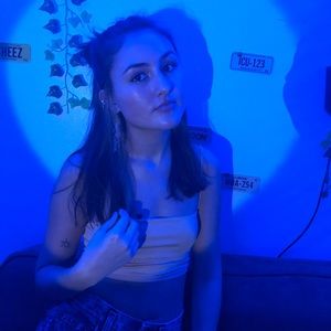 Meet your Posher, Zoe